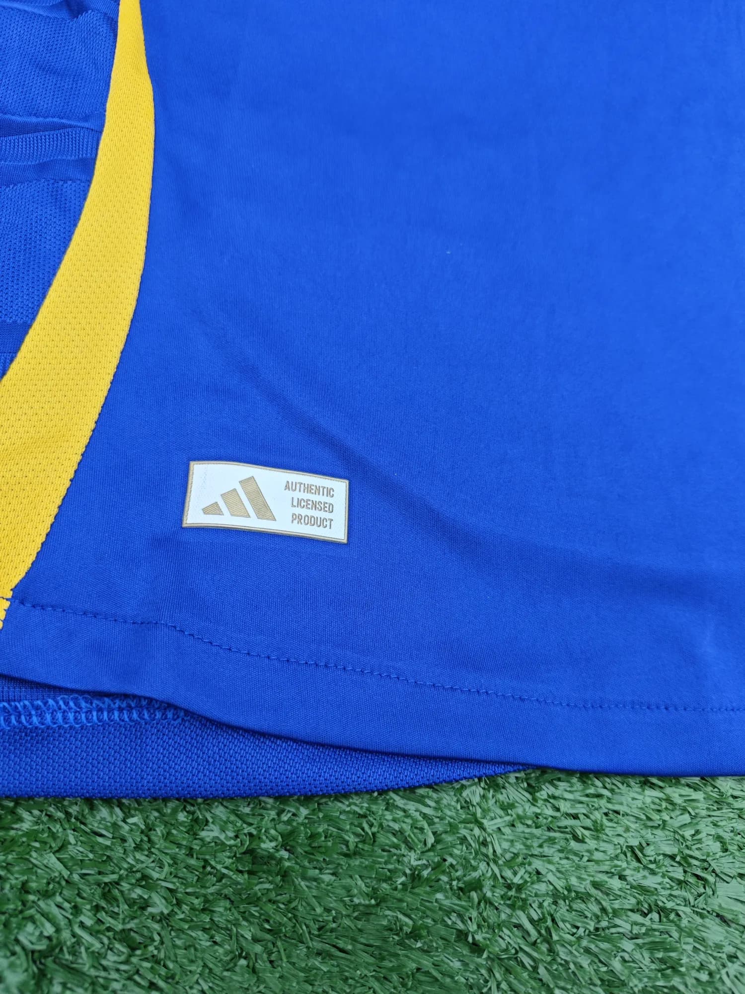 Camiseta de Boca titular 24/25, vista 3