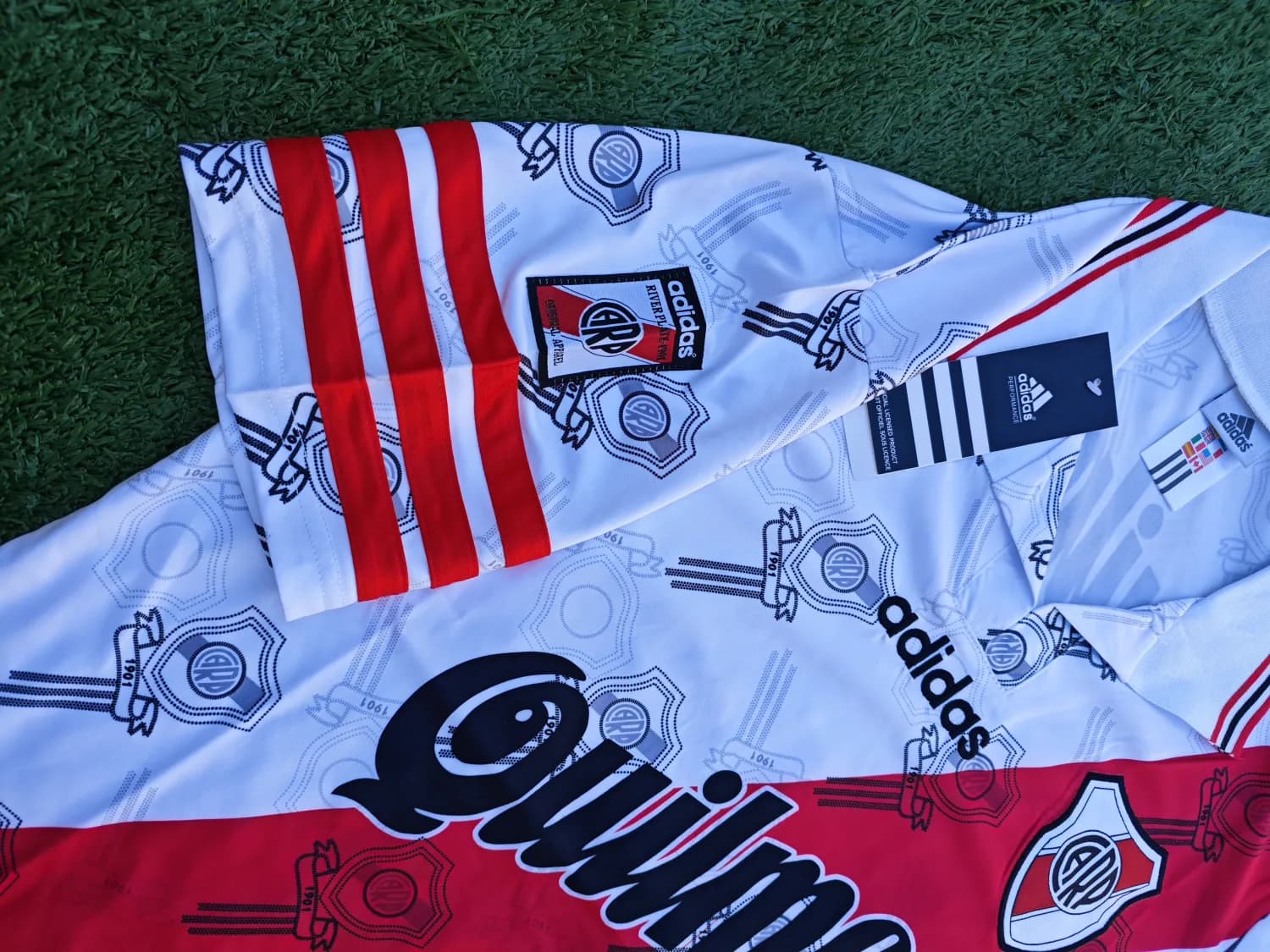 Camiseta de River titular 1996, vista 4