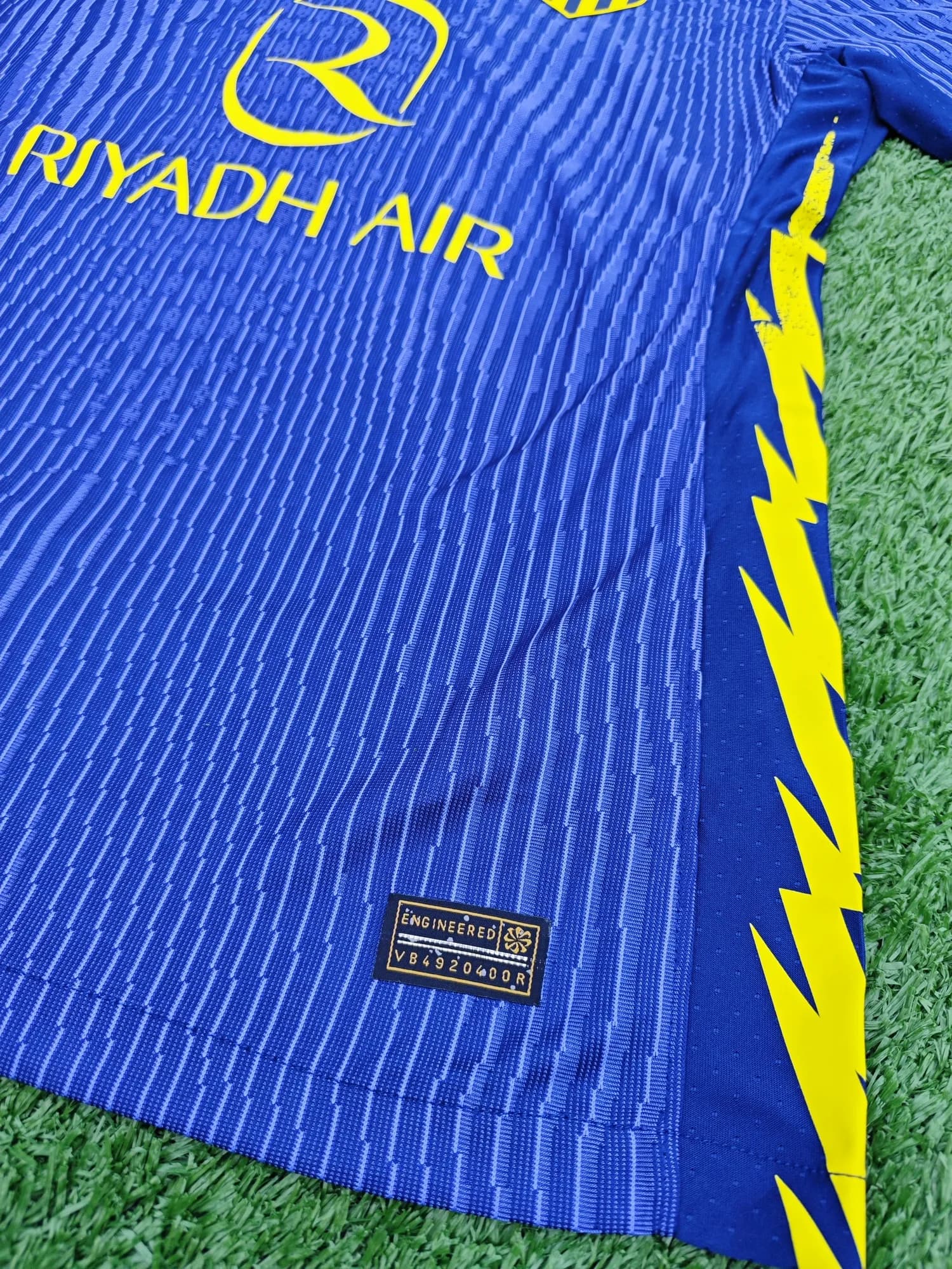 Camiseta de Atletico de Madrid suplente 25/26, vista 4