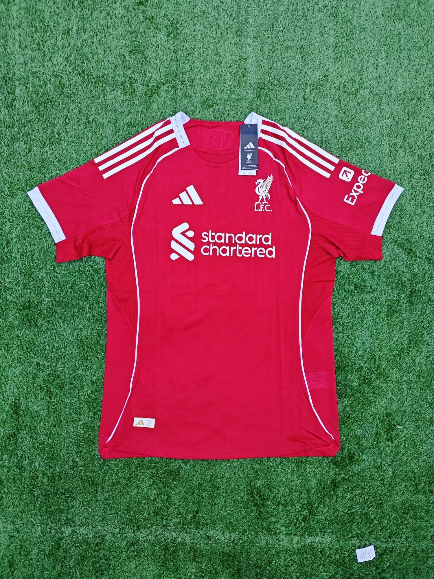 Camiseta de Liverpool titular 25/26