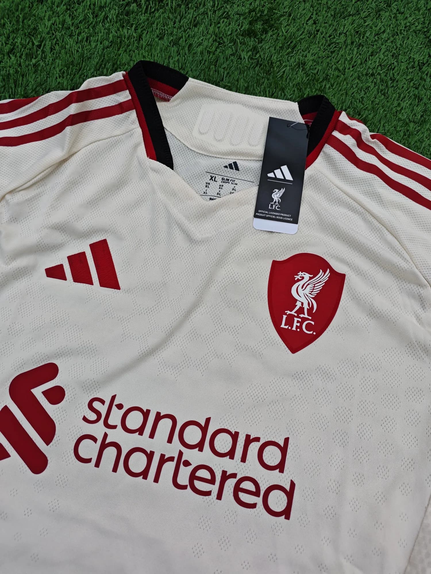 Camiseta de Liverpool suplente 25/26, vista 2