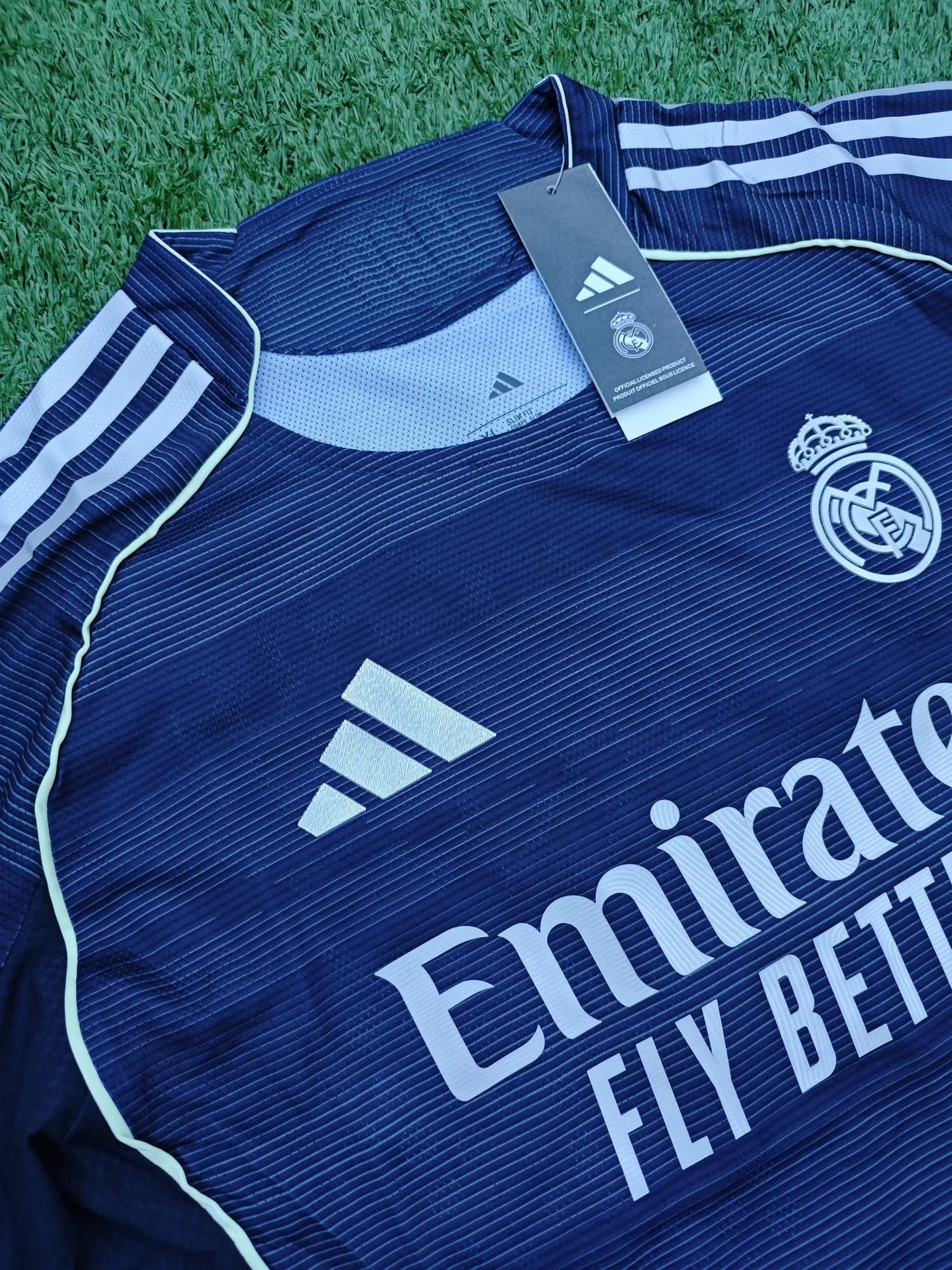 Camiseta de Real Madrid suplente 25/26, vista 3