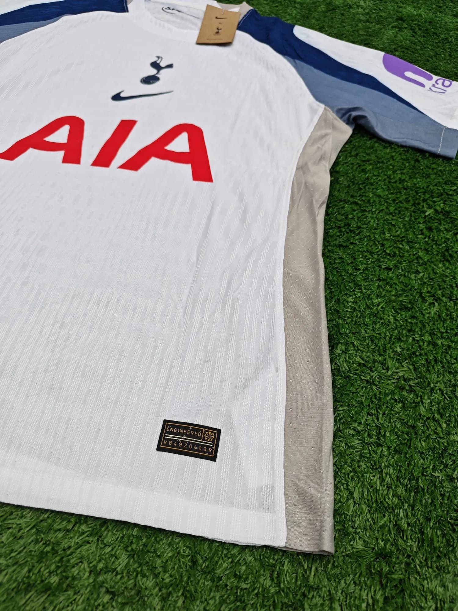 Camiseta de Tottenham titular 25/26, vista 4