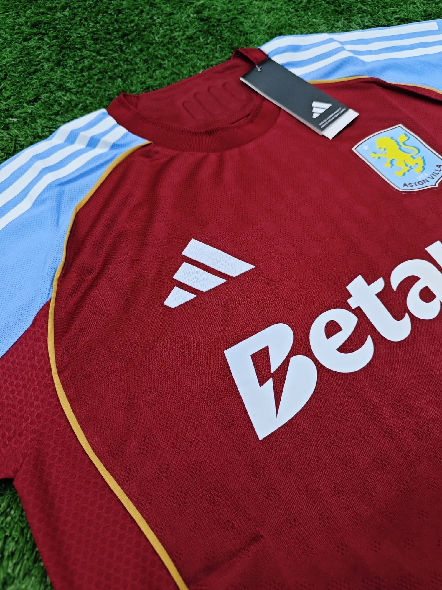 Camiseta de Aston Villa titular 25/26, vista 3