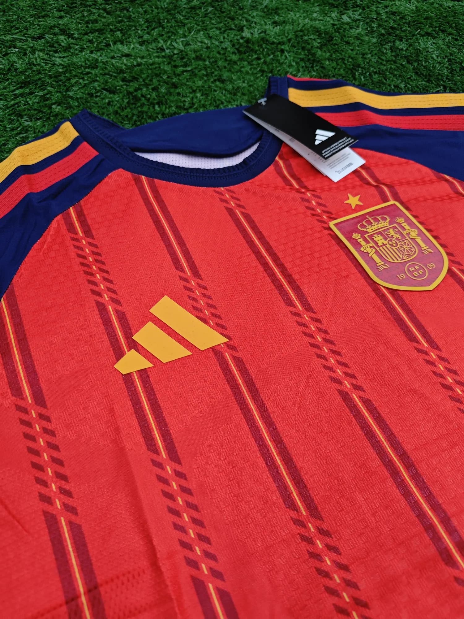 Camiseta de España titular 2026, vista 3