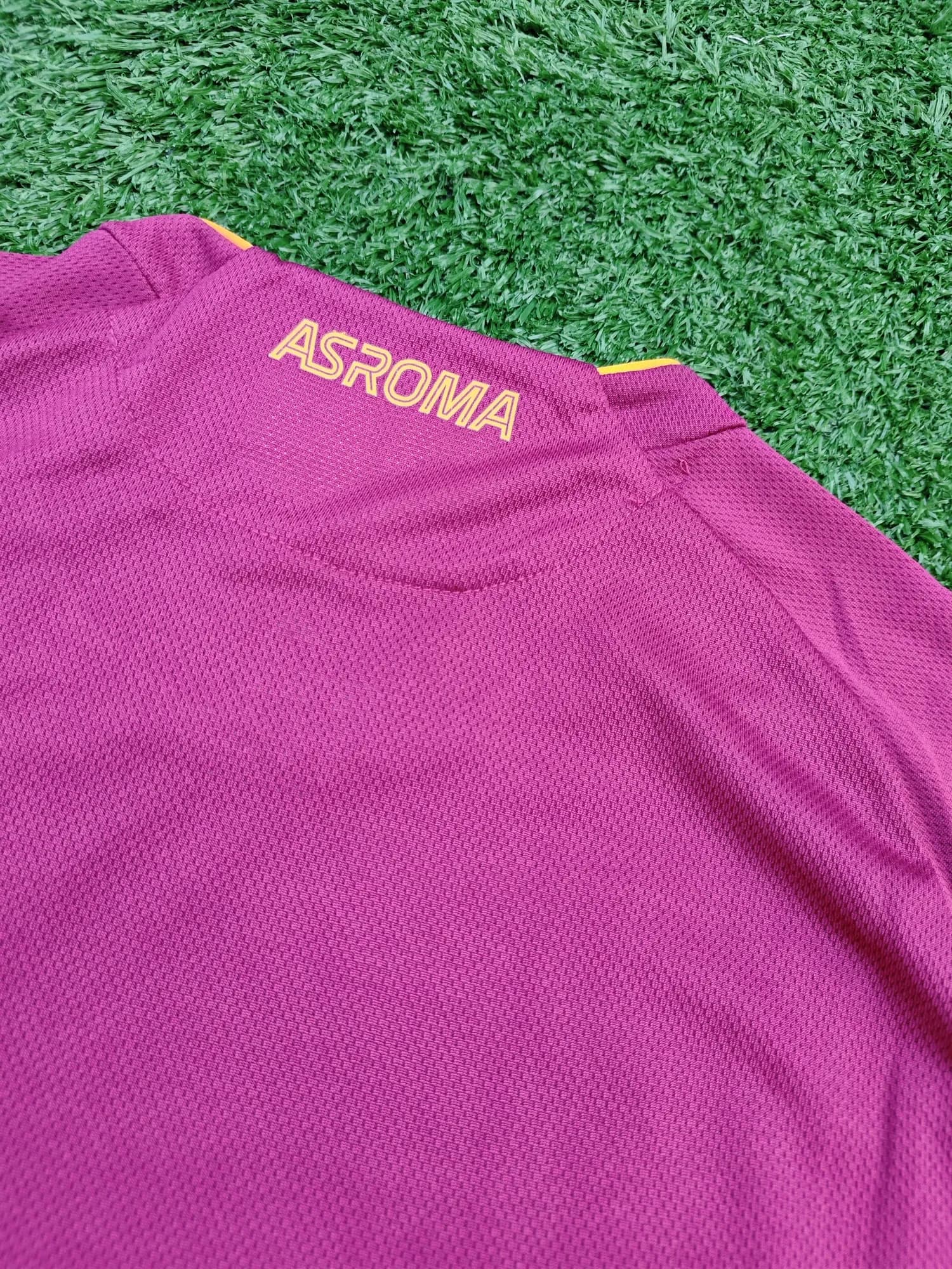 Camiseta de Roma titular 25/26, vista 6